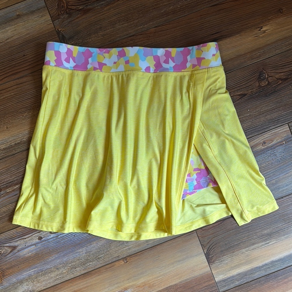 Lands’ end yellow skort XL